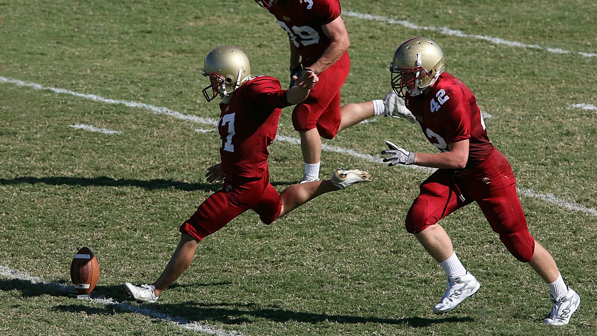 英超冲刺激烈：悬念不断，精彩纷呈！，英超冲突